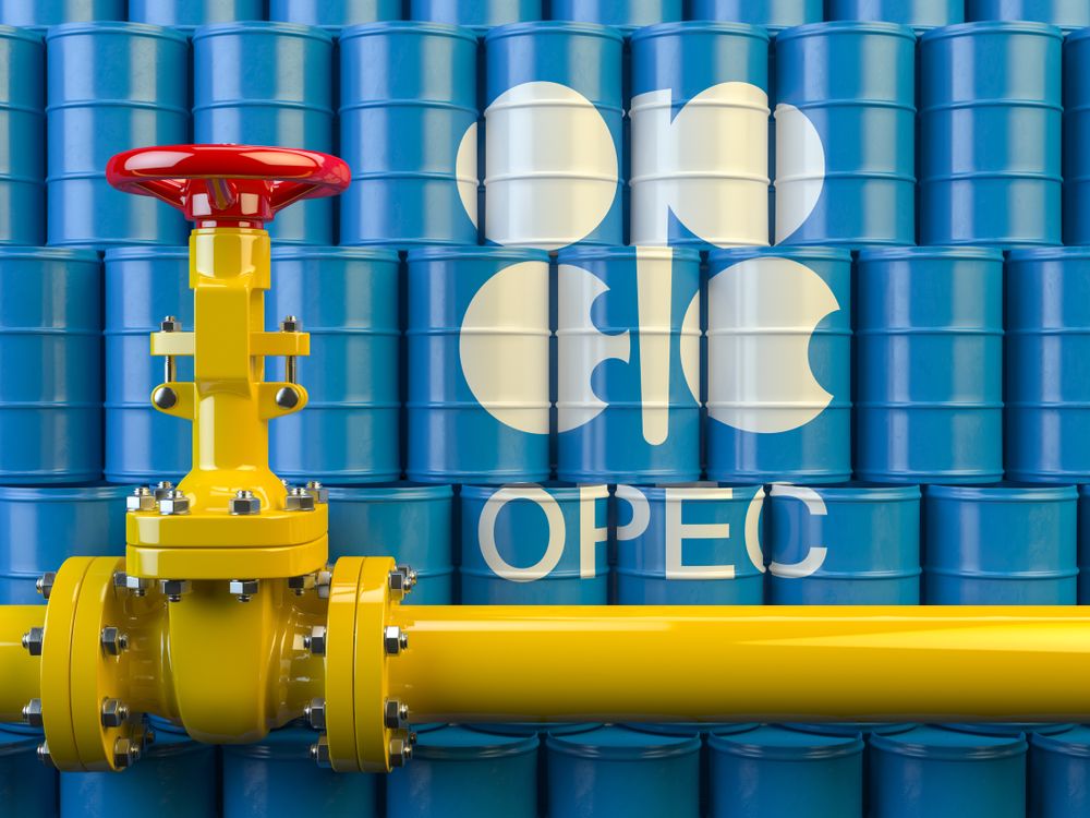 Oil,Pipe,Line,Valve,In,Front,Of,The,Barrels,With OPEC