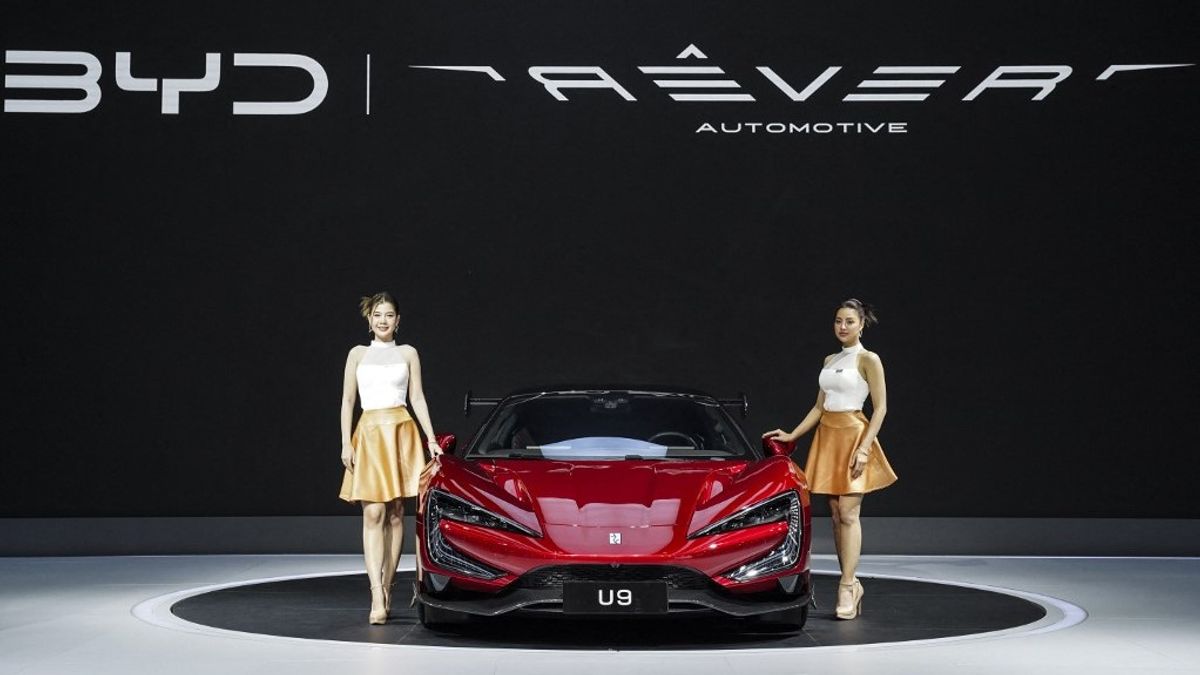 BYD: a luxusból sosem elég – itt a kínai supercar