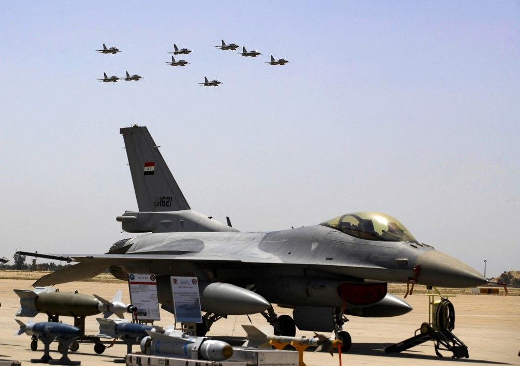 An Iraqi air force F-16 fighter aircraft is displayed during an air show at the Balad Air Base north of Baghdad on April 24, 2024, to mark the 93rd anniversary since the founding of the Iraqi air force in 1931. (Photo by AHMAD AL-RUBAYE / AFP)