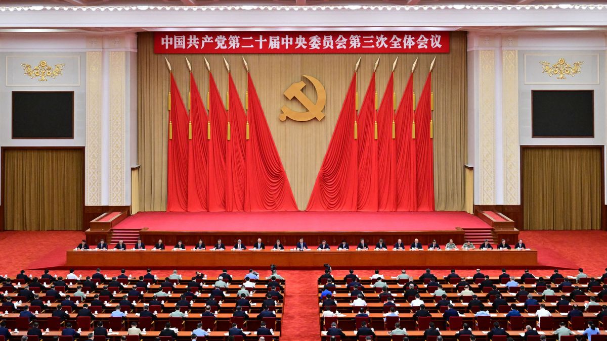 Reformhullámot és gazdasági mentőcsomagot ígér Peking