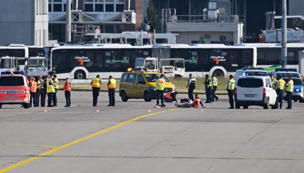 Air traffic in Frankfurt suspended due to climate activists, Klímaaktivisták bénították meg Frankfurt repülőterét