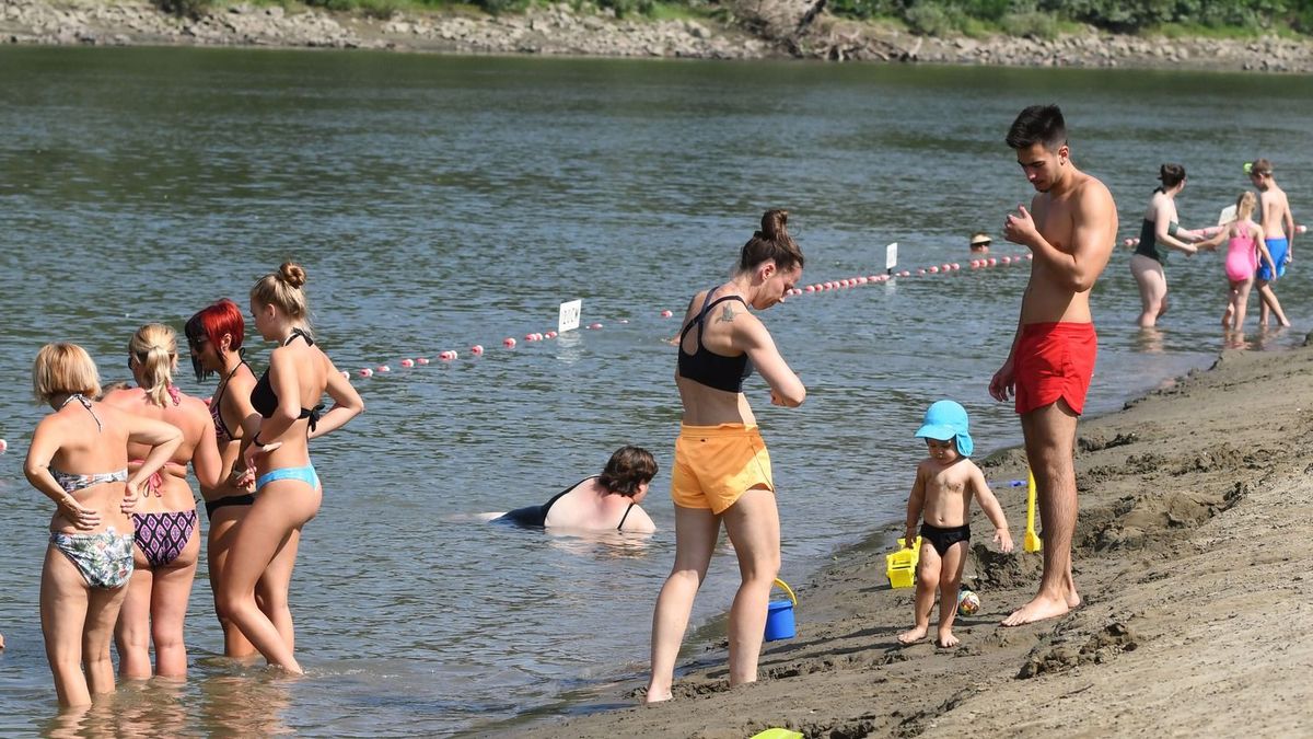Strandidő jön a hétvégére, amit forróság követ a jövő héten
