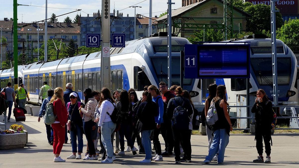 Negyven éve szolgáltat vasúti híreket menetrendszerűen a Mávinform