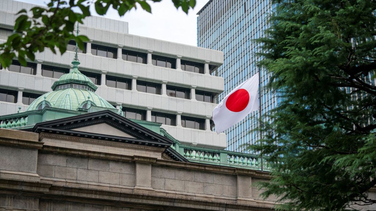 Meglepőt húzott a japán jegybank