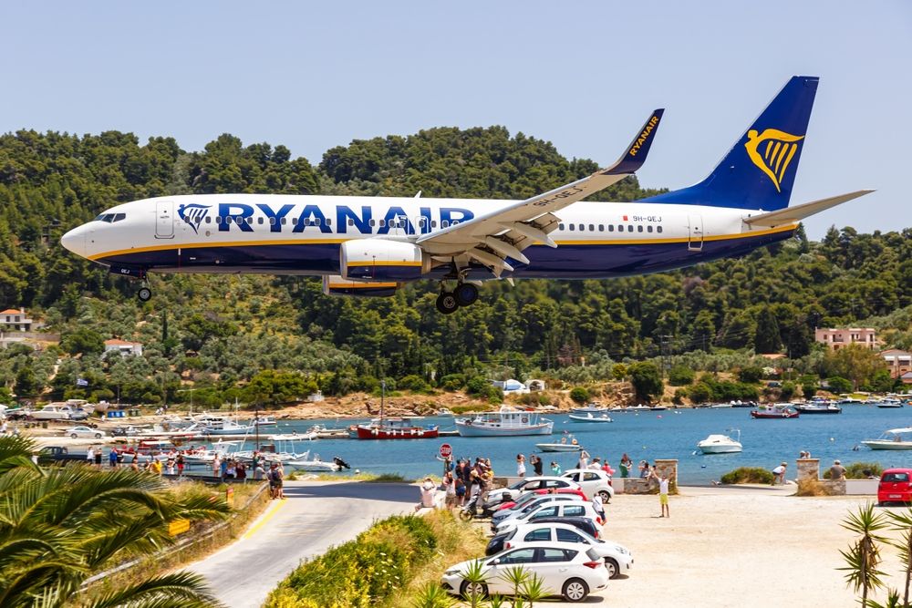 Ryanair, Wizz Air, Skiathos,,Greece,-,June,25,,2023:,Ryanair,Boeing,737-800,Airplane