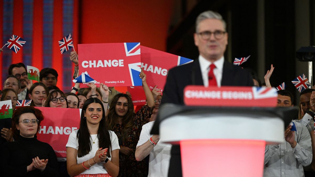 Hatalmas győzelmet aratott a Munkáspárt a brit választásokon