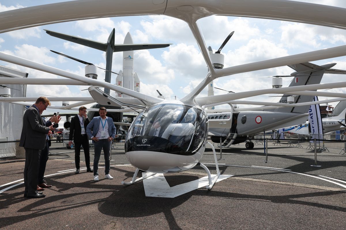 Ouverture du 54ème Salon International de l'Aéronautique et de l'espace au Bourget, légitaxik