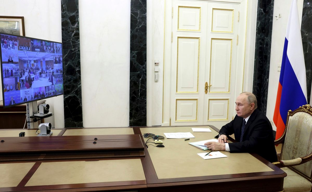 Russian President Putin Opens Youth Centers via Video Conference