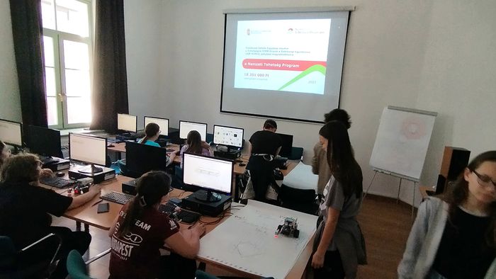 Tehetséges STEM lányok a Széchenyi Egyetemen