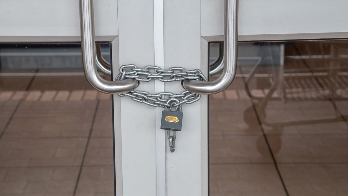 Rossz hír a határ mellett élőknek: pénteken zárva lesznek a szlovákiai boltok