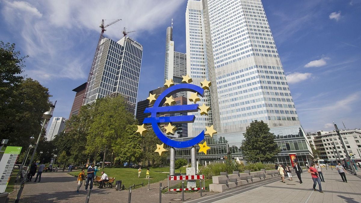 Euróövezet: beinduló növekedés, csökkenő kamatok?