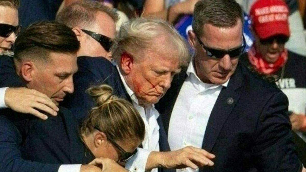 Donald Trump elleni merénylet: a képviselőházba kérették a titkosszolgálat vezetőjét