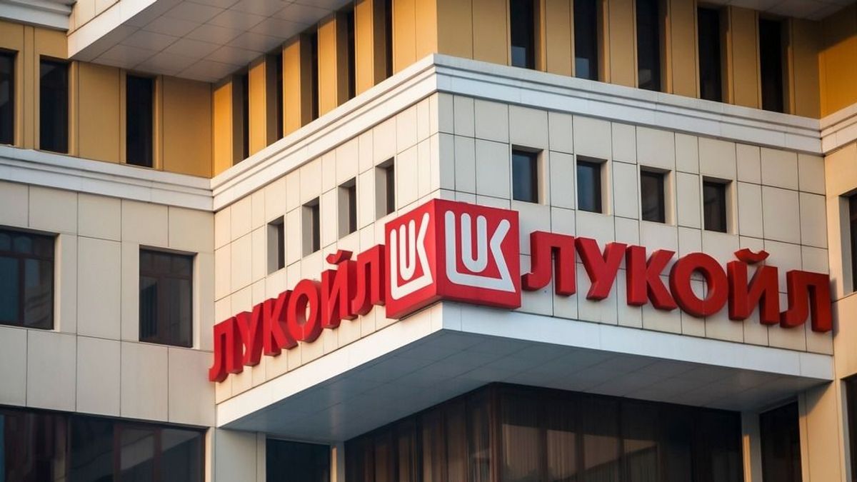 Szlovákia megnyugodhat, a Lukoil elleni szankciók nem vonatkoznak rájuk – állítja Kijev