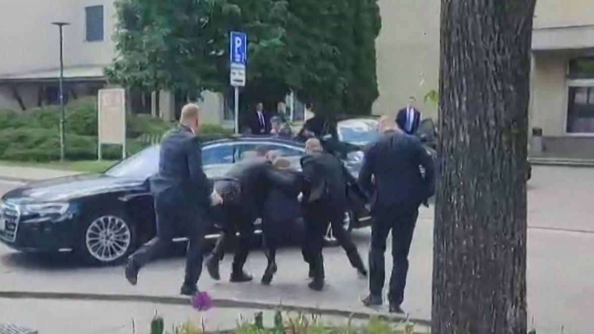 Terrortámadássá minősítették a Fico elleni merényletet