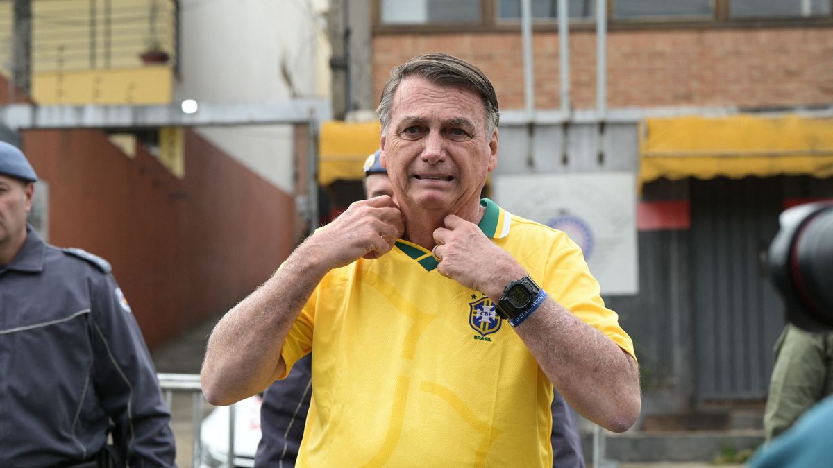 Pénzmosással vádolják Bolsonarót
