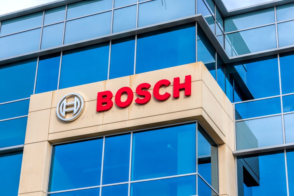 Red, Bosch ,Logo,On,Glass,Facade,Of,Bosch,Research,And