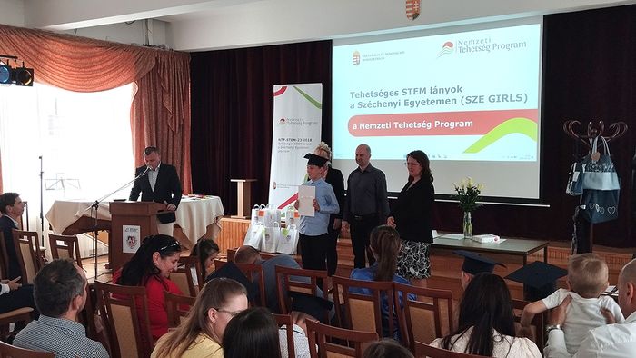 Tehetséges STEM lányok a Széchenyi Egyetemen