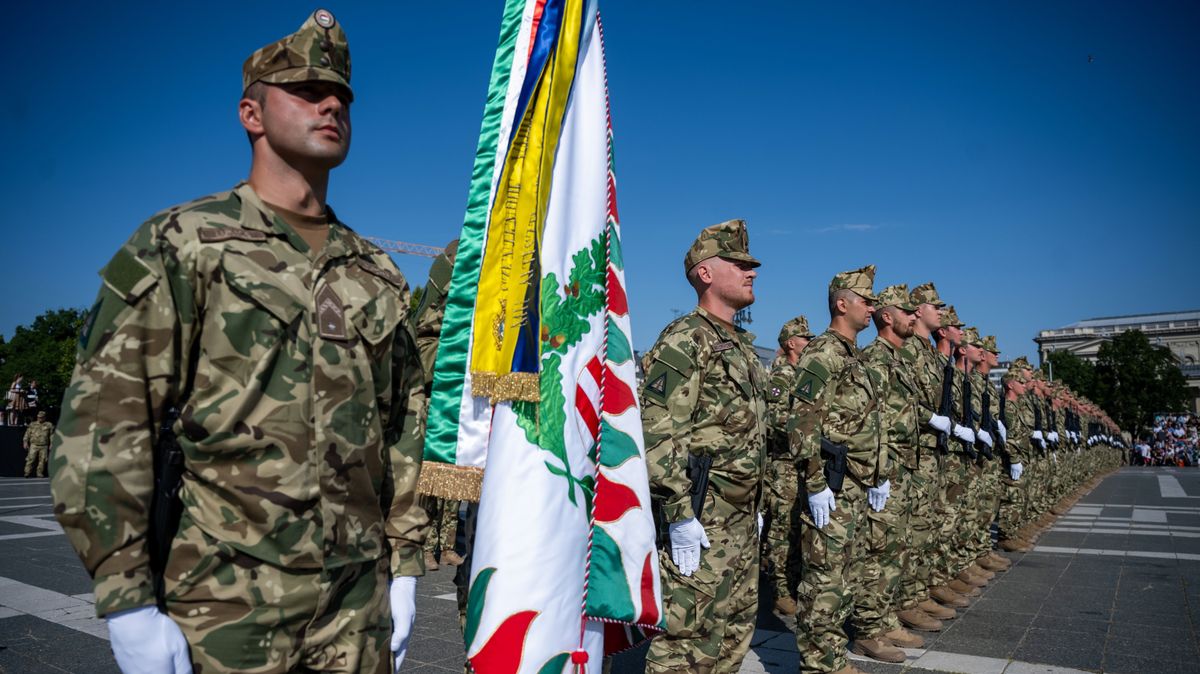 High-tech haderőt építünk – mondta az államtitkár az altisztek avatásán