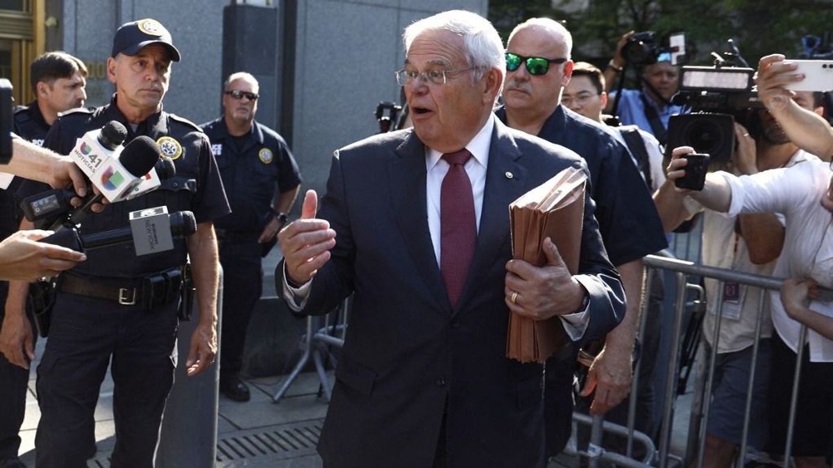 Korrupciós ügyben találta bűnösnek a bíróság a demokrata Bob Menendez szenátort
