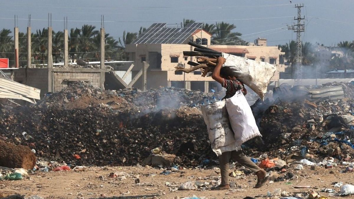 Civileket bombázott le Izrael, miközben a Hamász a tűzszünetről tárgyalna