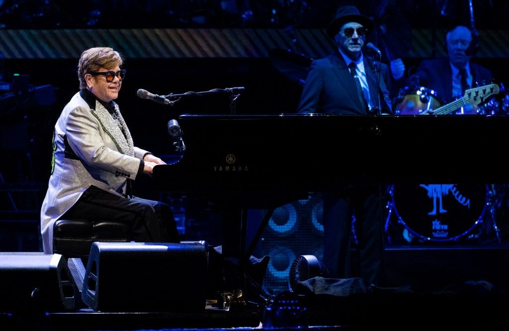 Elton John - Farewell Yellow Brick Road Tour