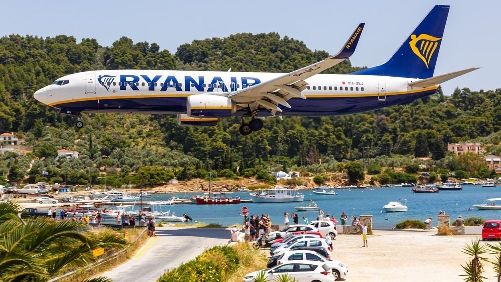 Skiathos,,Greece,-,June,25,,2023:,Ryanair,Boeing,737-800,Airplane