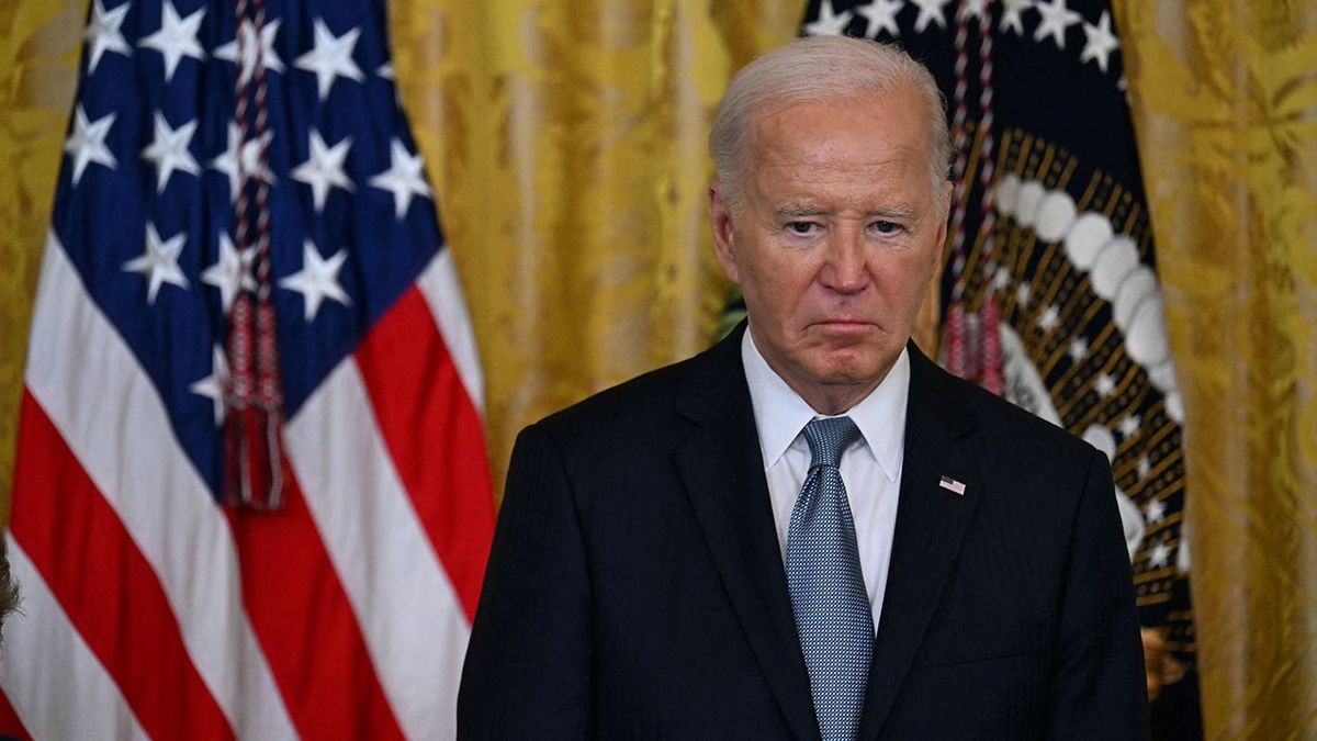 Tévéinterjúban jelenti be visszalépését Biden – vagy magyarázza maradását