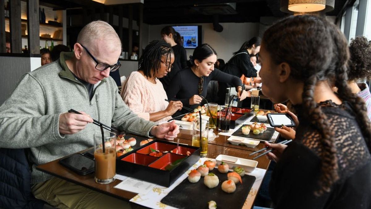 A kínaiak és a gyenge jen pörgeti a japán turizmust