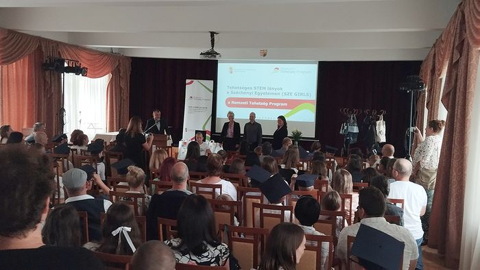 Tehetséges STEM lányok a Széchenyi Egyetemen