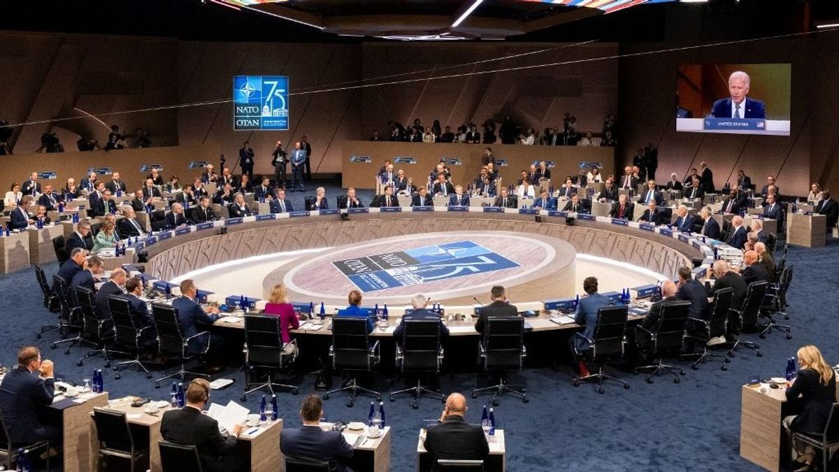 Kína szerint a NATO hazudik, mint a vízfolyás