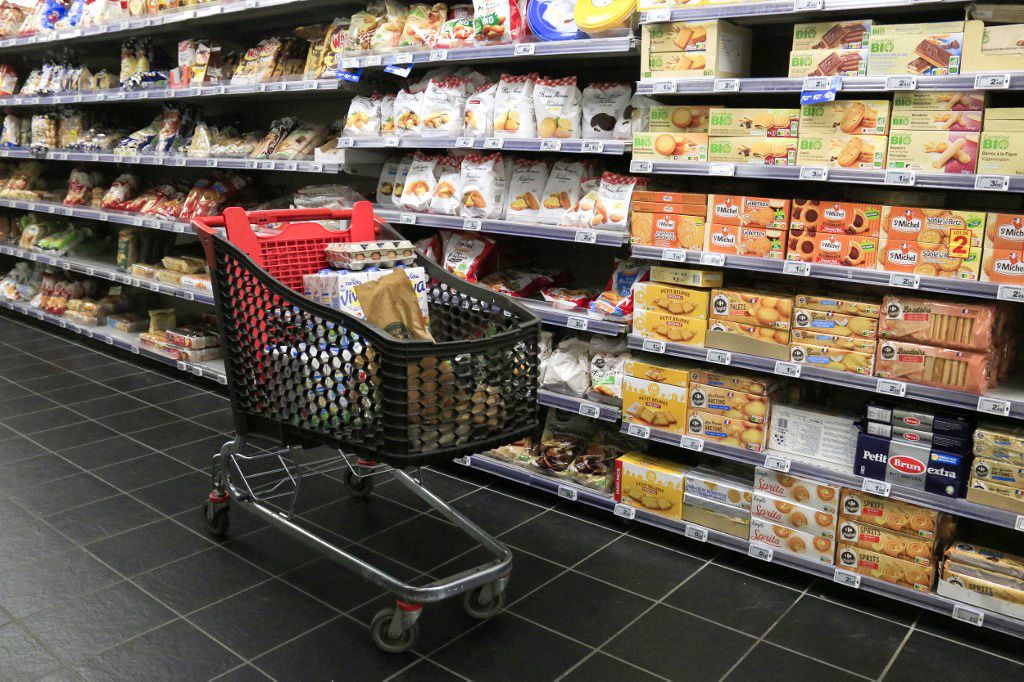 FRANCE - SOCIETY -CONSOMMATION - CARREFOUR SUPERMARKET, zsugorinfláció