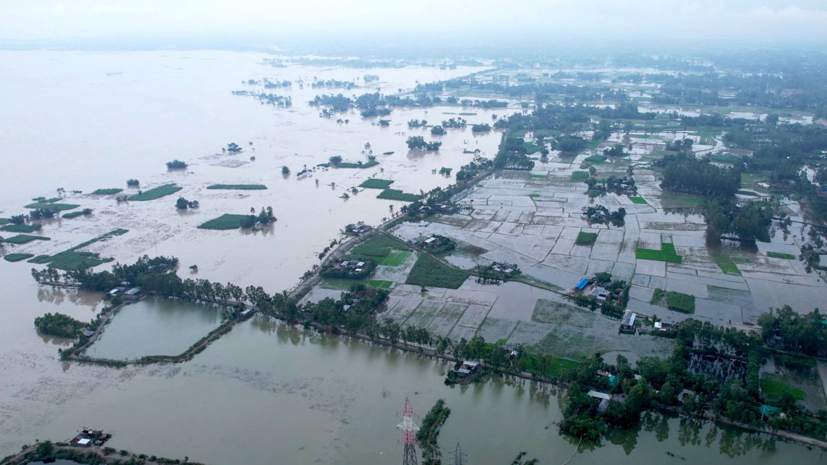 Többen meghaltak a Bangladest elárasztó özönvízben, amely milliókat érint