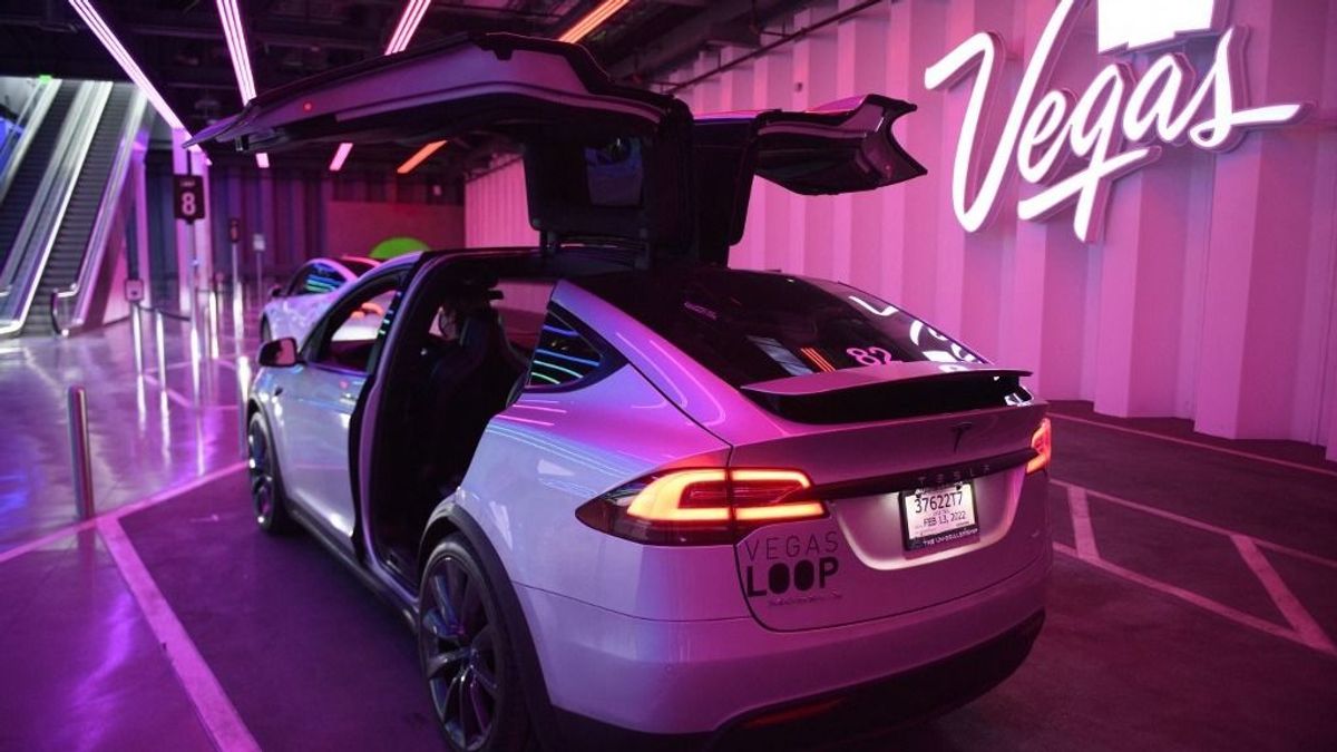 Még az egyirányú alagútban sem működik a Tesla önvezető rendszere