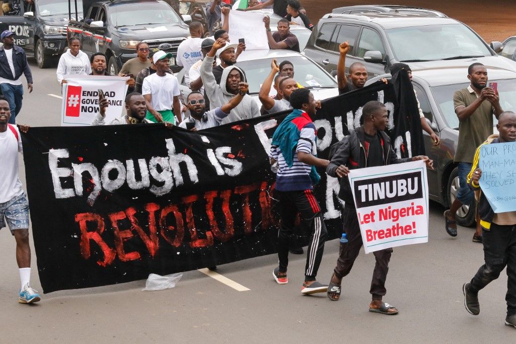 Protests in Nigeria over high cost of living and removal of fuel subsidies, nigéria