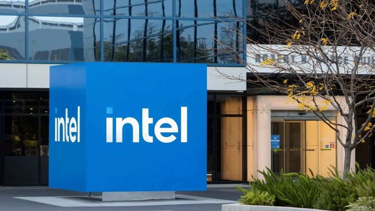 Hatalmas leépítésre készül az Intel, beszakadt a cég árfolyama