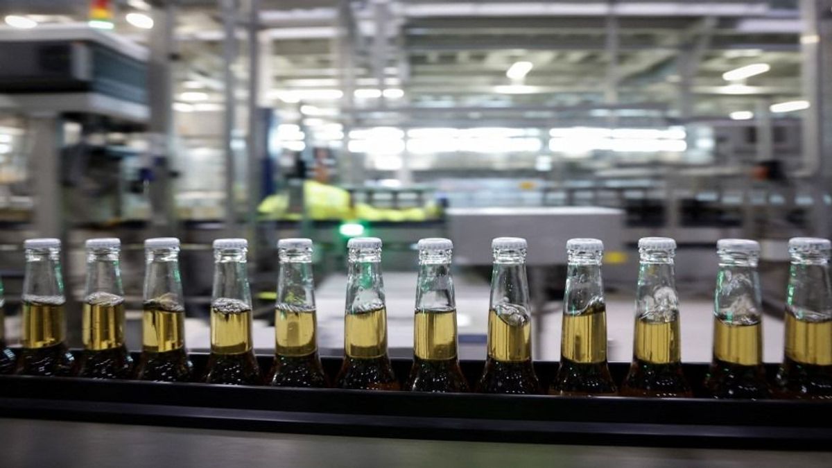 Üdítő kivétel: alkoholmentes italain kaszált a belga söróriás