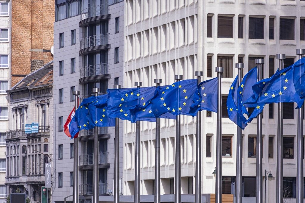 EU Flags In Brussels
Európai Unió
Európai Tanács