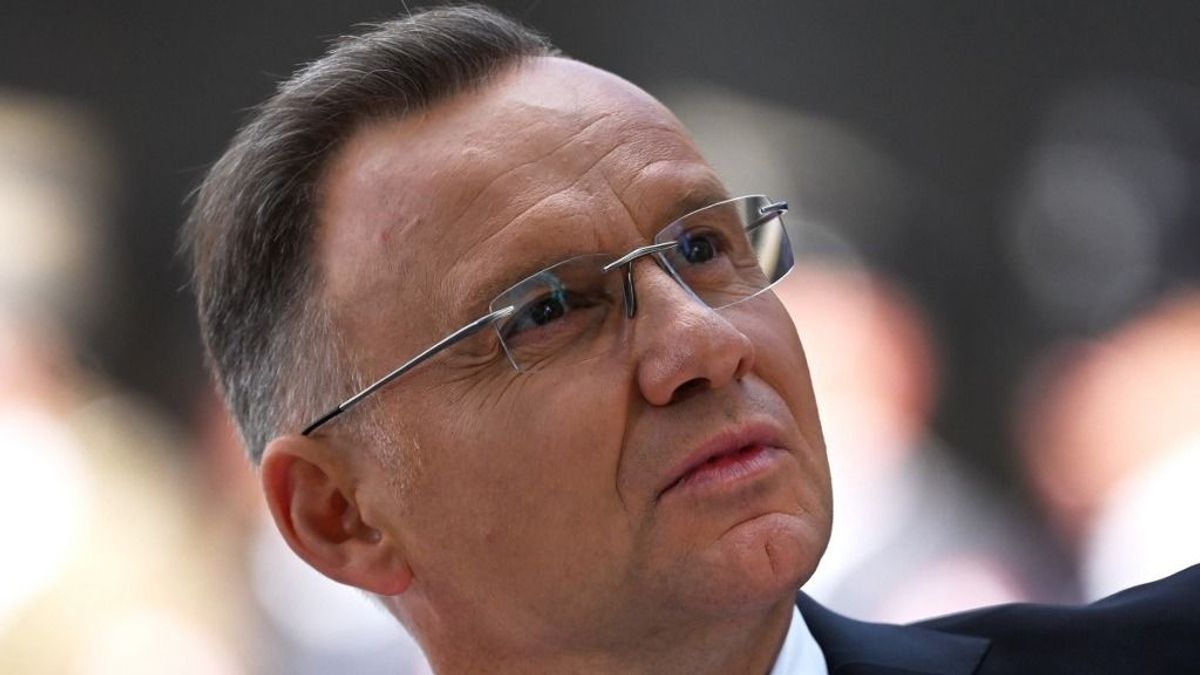 Folytatódik a lengyel médiaháború