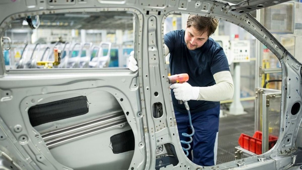 Defektet kapott a magyar ipar, nem túl fényes számokat közölt a KSH