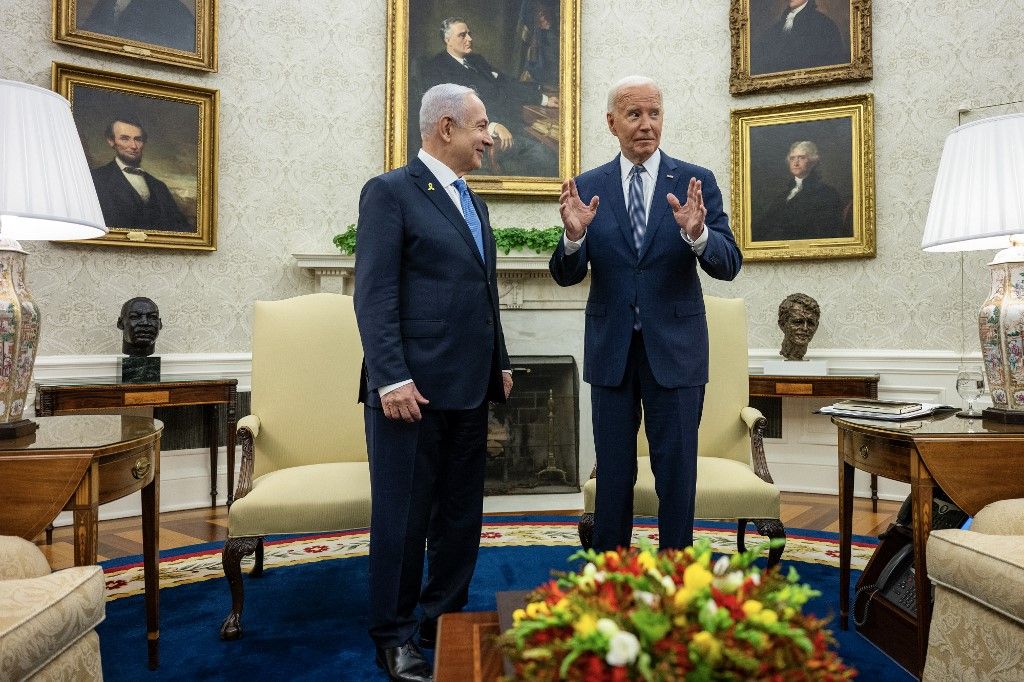 US President Joe Biden meets with Israeli Prime Minister Benjamin Netanyahu in the Oval Office of the White House in Washington, DC, on July 25, 2024. (Photo by Jim WATSON / AFP) tűzszünet