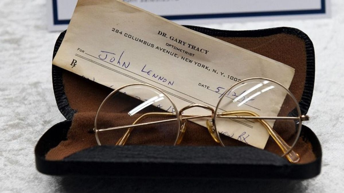 Uri Geller vette meg John Lennon szemüvegét: ennyit fizetett érte