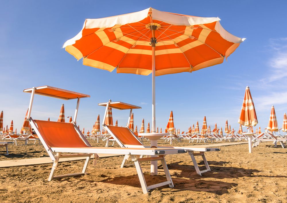 Beach,Umbrellas,At,The,Beginning,Of,The,Season,-,Rimini