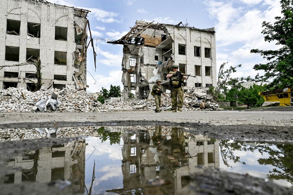 Ukrainian defenders serve in Zaporizhzhia sector