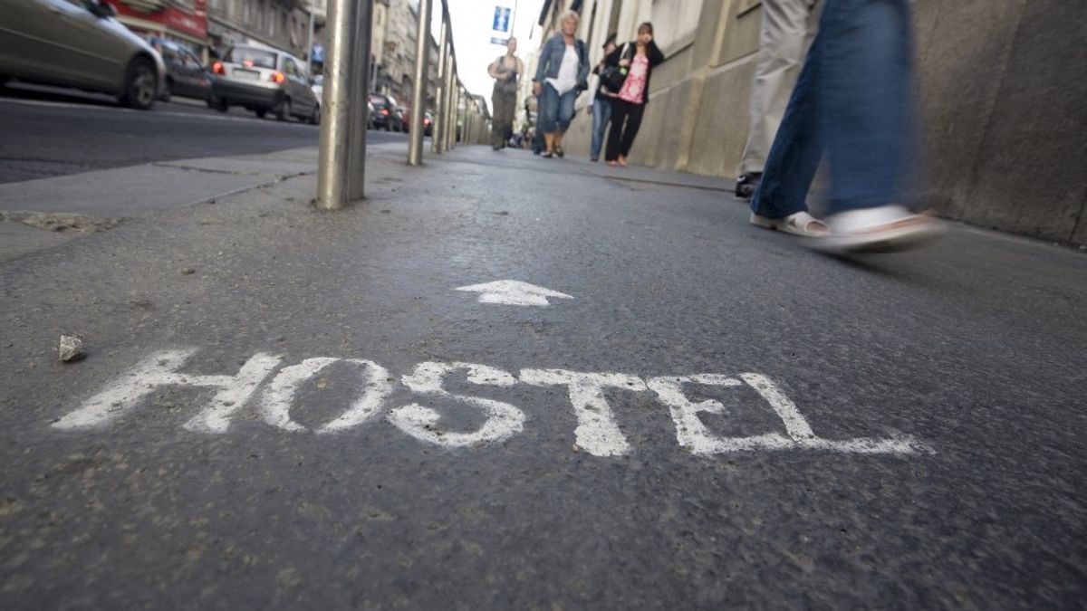 Új gigahostel költözik a belváros szívébe