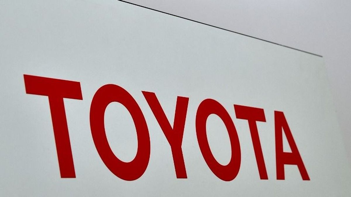 Úgy viszik a Toyotát, mint a cukrot