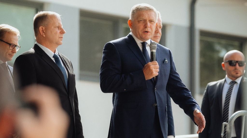 Slovak PM Robert Fico's first visit to Handlova since assassination attempt months ago szlovák