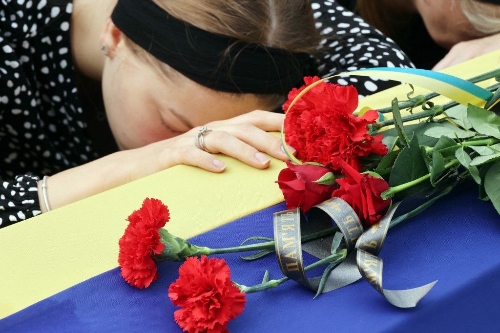 Funeral ceremony of Mi-8 helicopter crews in Poltava
poltivai rakétacsapás