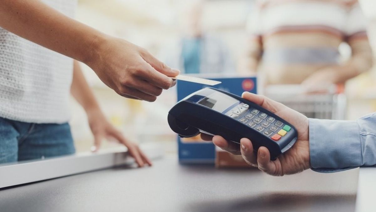 Átlépte a tízmilliót a lakossági bankszámlák száma