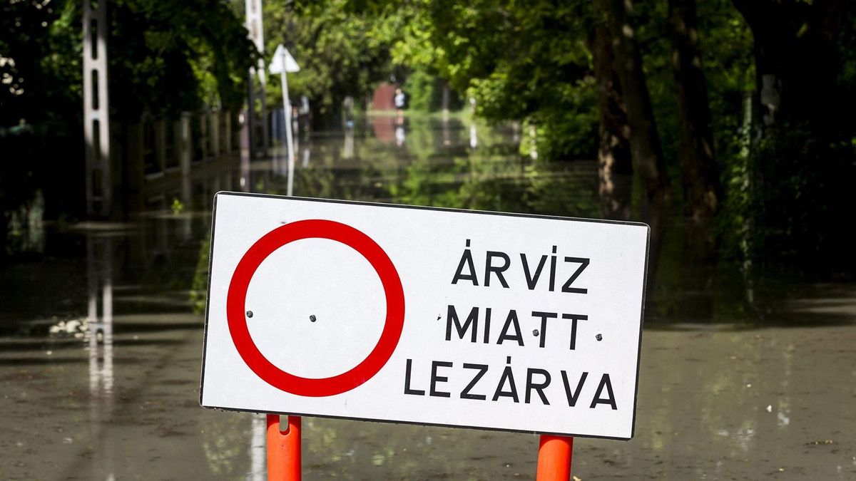 Ebben az ütemben fogják feloldani a lezárt utakat az árvíz után
