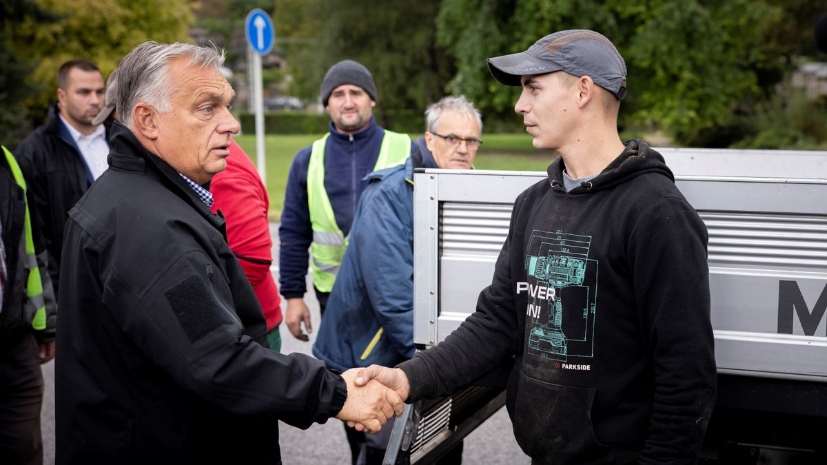 Több ezer fiatal segít az árvíz elleni védekezésben